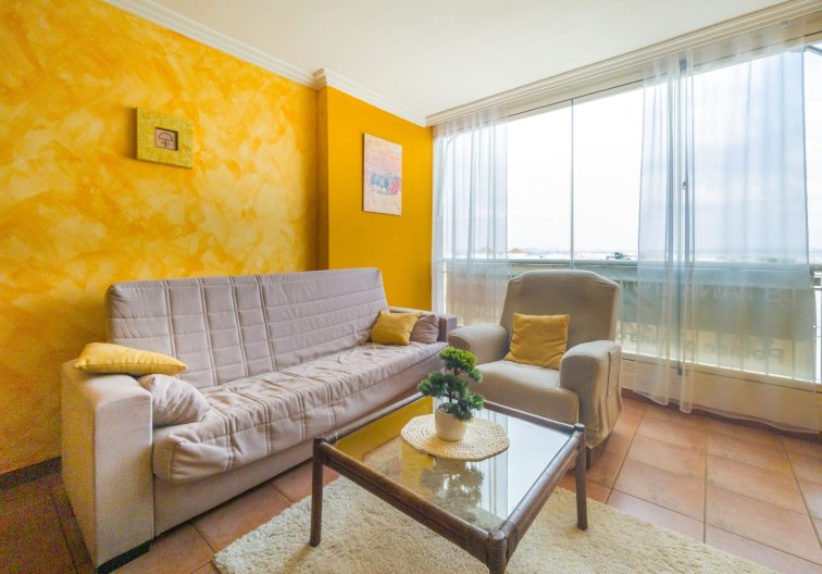 Resale - Apartment - Torrevieja - Acequion
