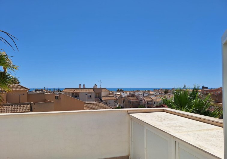 Segunda mano - villa - Torrevieja - Los Frutales