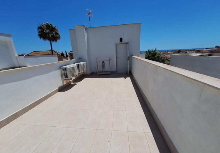 Segunda mano - villa - Torrevieja - Los Frutales