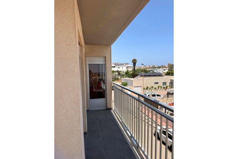 Segunda mano - Apartamento  - Torrevieja - Miramar - Torre Del Moro