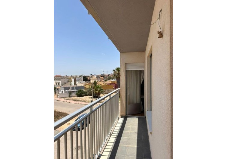 Segunda mano - Apartamento  - Torrevieja - Miramar - Torre Del Moro