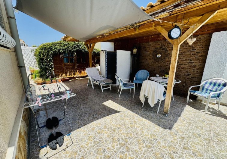 Resale - villa - Torrevieja - La Siesta - El Salado - Torreta