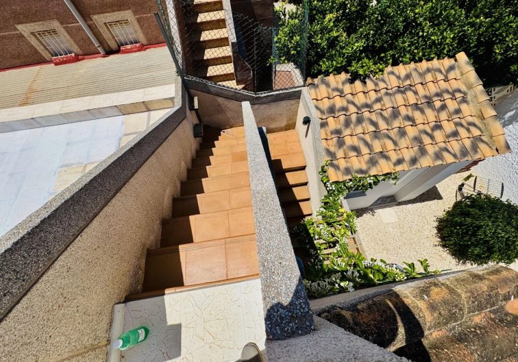 Resale - villa - Torrevieja - La Siesta - El Salado - Torreta