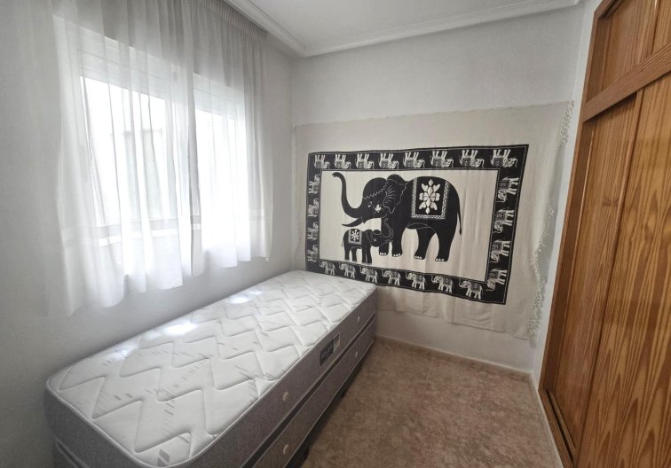 Resale - Apartment - Torrevieja - Parque Las Naciones