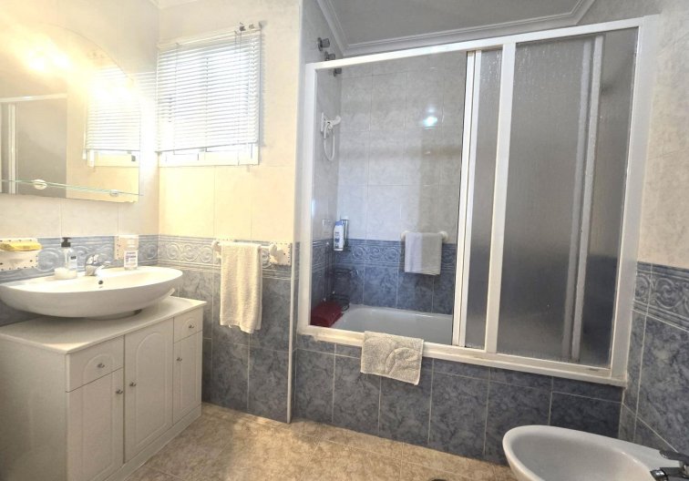 Resale - Apartment - Torrevieja - Parque Las Naciones