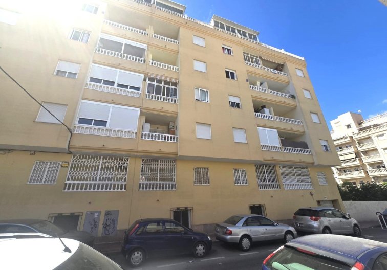 Resale - Apartment - Torrevieja - Parque Las Naciones