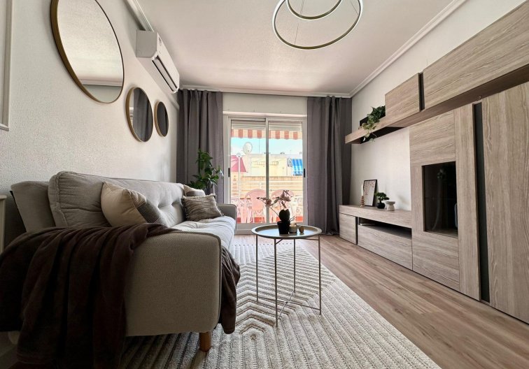 Resale - Apartment - Torrevieja - Habaneras