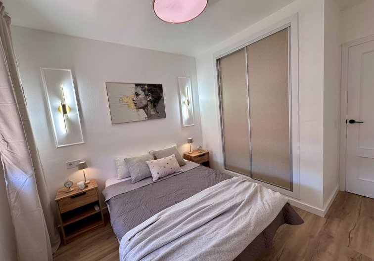 Resale - Apartment - Torrevieja - Habaneras