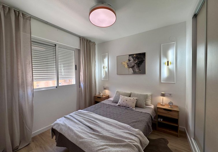 Resale - Apartment - Torrevieja - Habaneras