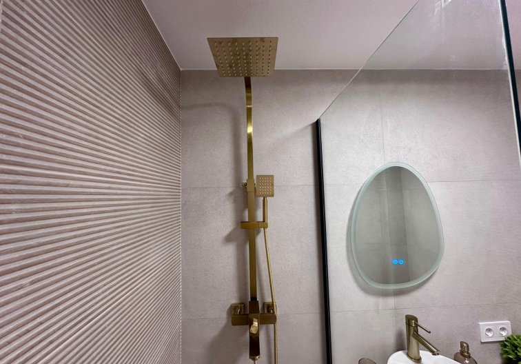 Resale - Apartment - Torrevieja - Habaneras