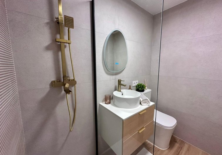 Resale - Apartment - Torrevieja - Habaneras