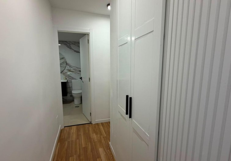 Resale - Apartment - Torrevieja - Playa del Cura