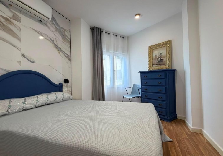 Resale - Apartment - Torrevieja - Playa del Cura