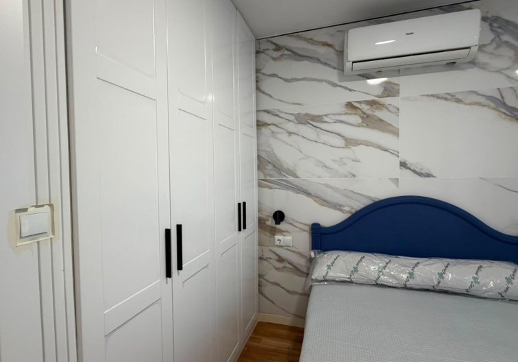 Resale - Apartment - Torrevieja - Playa del Cura