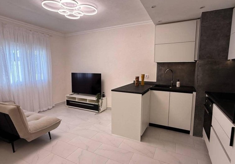 Wiederverkauf - town house - Torrevieja - Calas Blanca