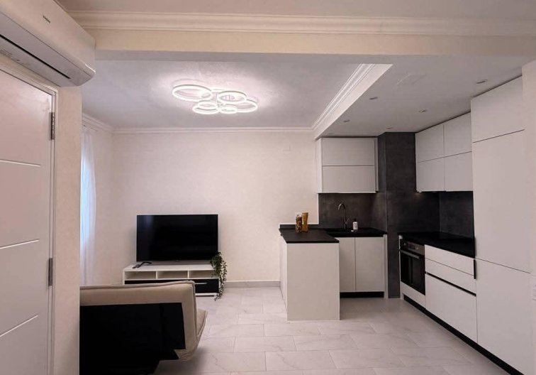 Wiederverkauf - town house - Torrevieja - Calas Blanca