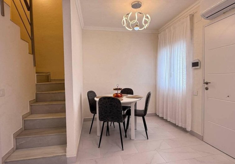 Wiederverkauf - town house - Torrevieja - Calas Blanca
