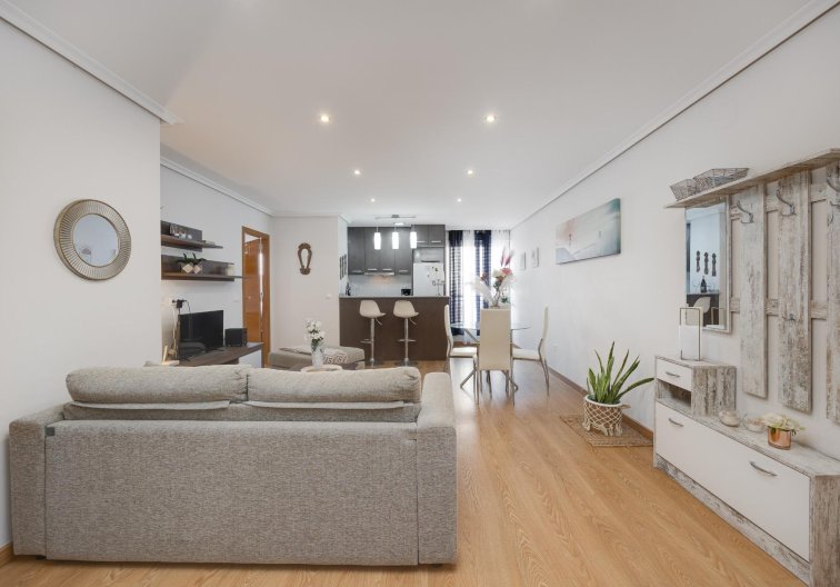 Resale - Apartment - Torrevieja - Centro