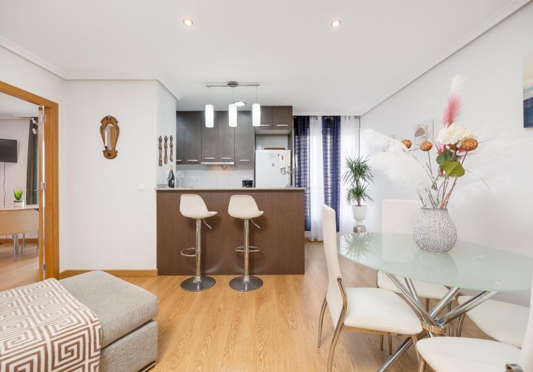 Resale - Apartment - Torrevieja - Centro