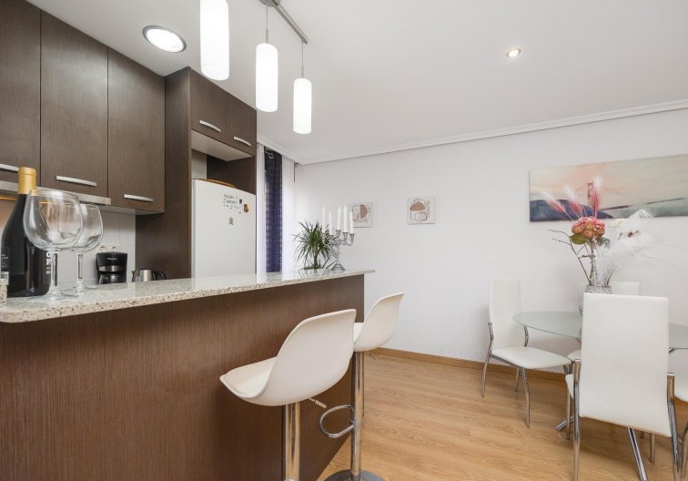 Resale - Apartment - Torrevieja - Centro