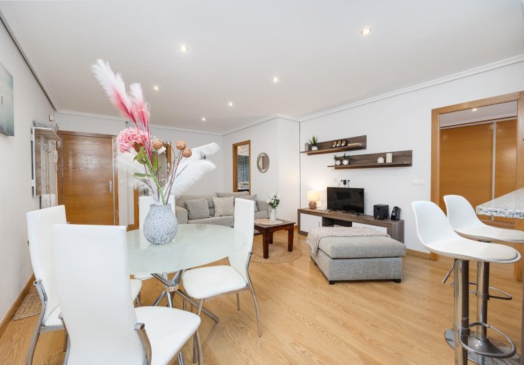 Resale - Apartment - Torrevieja - Centro