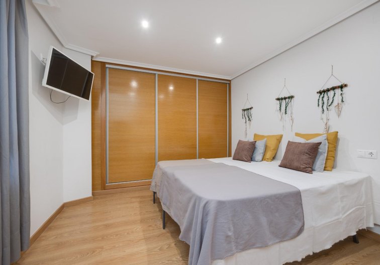Resale - Apartment - Torrevieja - Centro