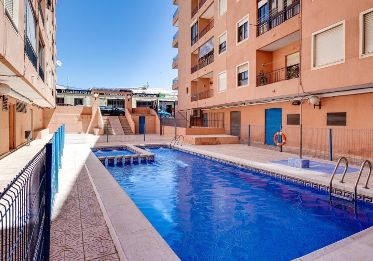 Resale - Apartment - Torrevieja - Centro