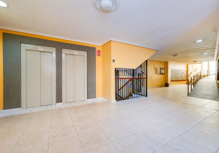 Resale - Apartment - Torrevieja - Centro