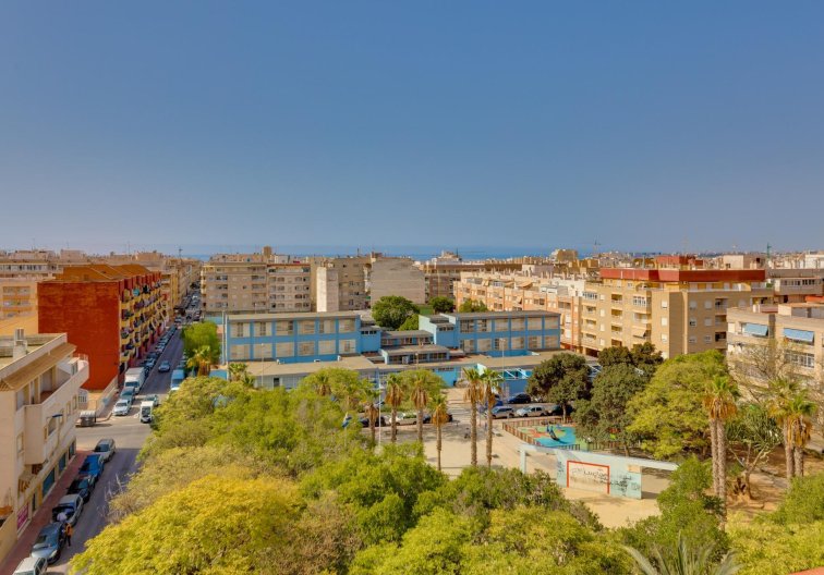 Resale - Apartment - Torrevieja - Centro
