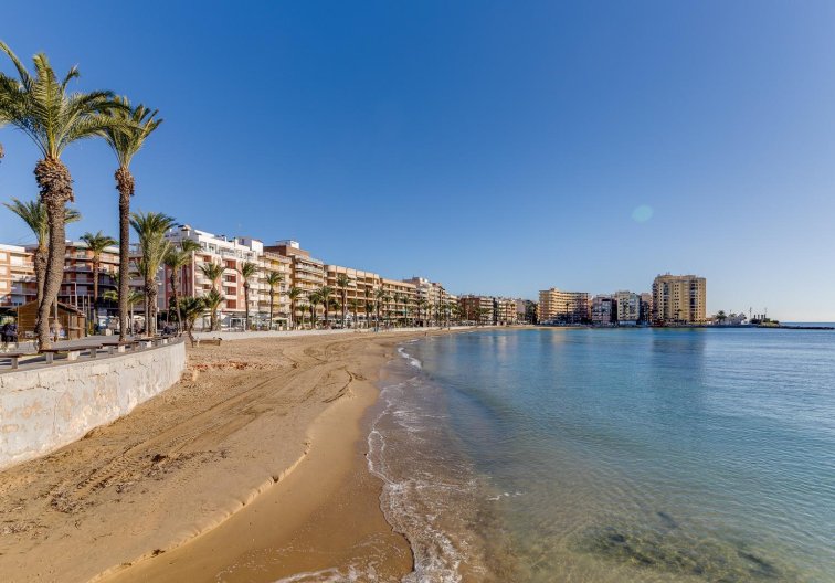 Resale - Apartment - Torrevieja - Centro