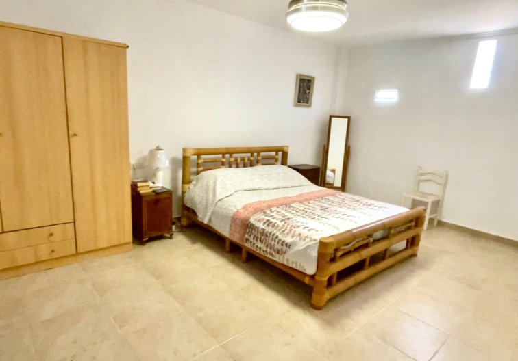 Revente - villa - Daya Nueva - Costa Blanca
