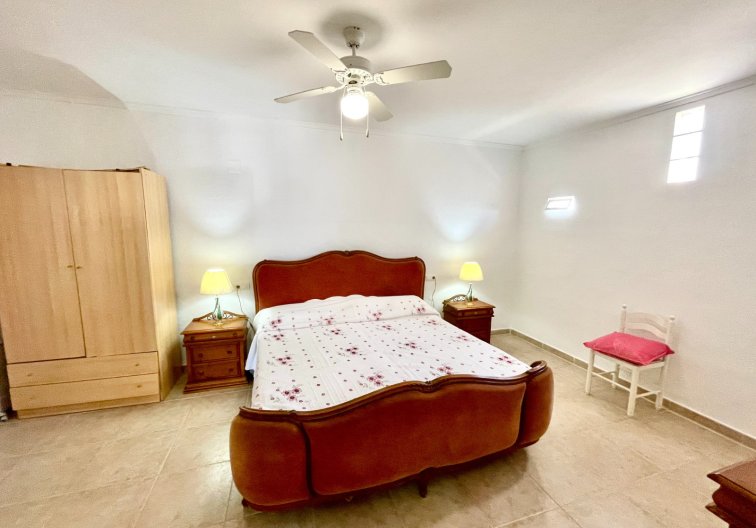 Revente - villa - Daya Nueva - Costa Blanca