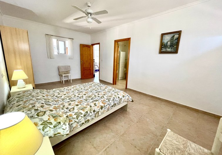 Revente - villa - Daya Nueva - Costa Blanca