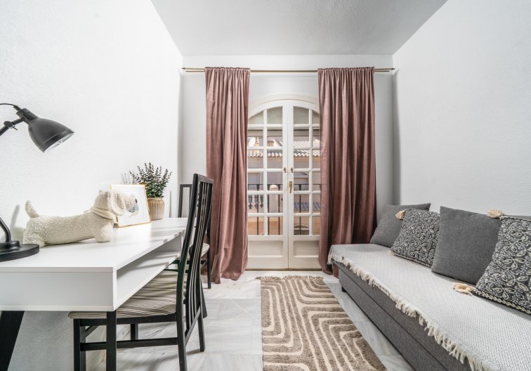 Segunda mano - Apartamento  - Torrevieja - Aguas Nuevas