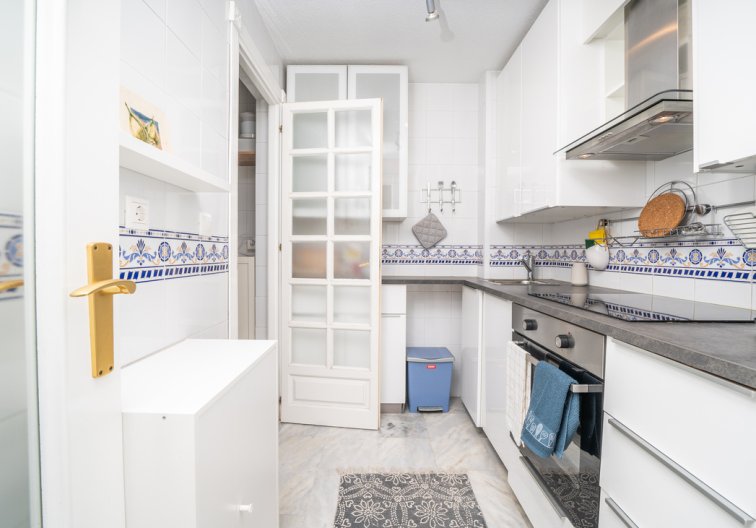 Segunda mano - Apartamento  - Torrevieja - Aguas Nuevas
