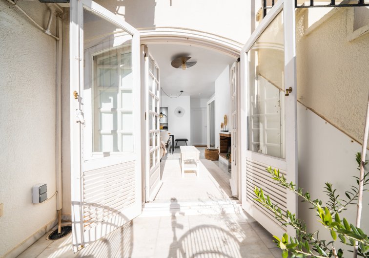Segunda mano - Apartamento  - Torrevieja - Aguas Nuevas