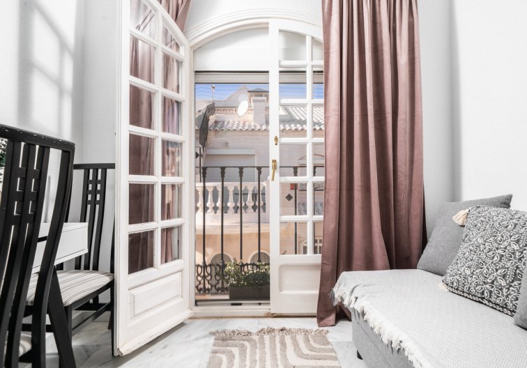 Segunda mano - Apartamento  - Torrevieja - Aguas Nuevas