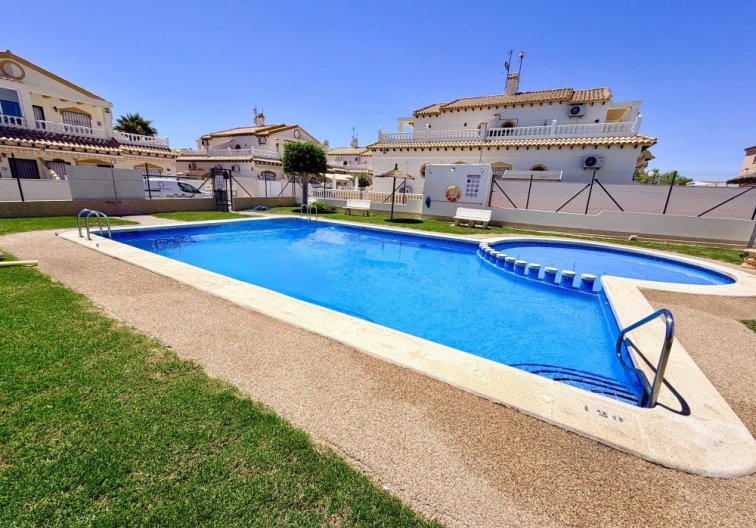 Wiederverkauf - town house - Orihuela Costa - Costa Blanca