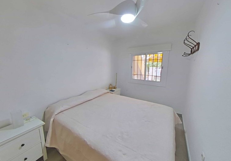 Segunda mano - Bungalow - San Pedro del Pinatar - El Mojón-las Salinas