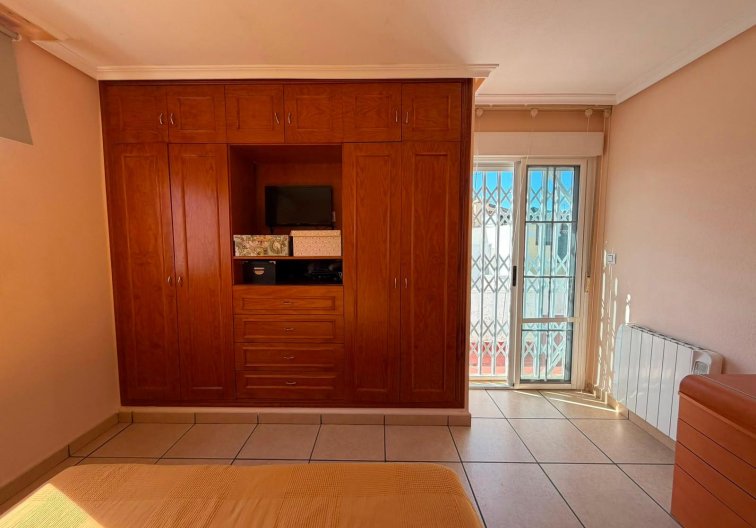 Wiederverkauf - Quad House - Torrevieja - Carrefour