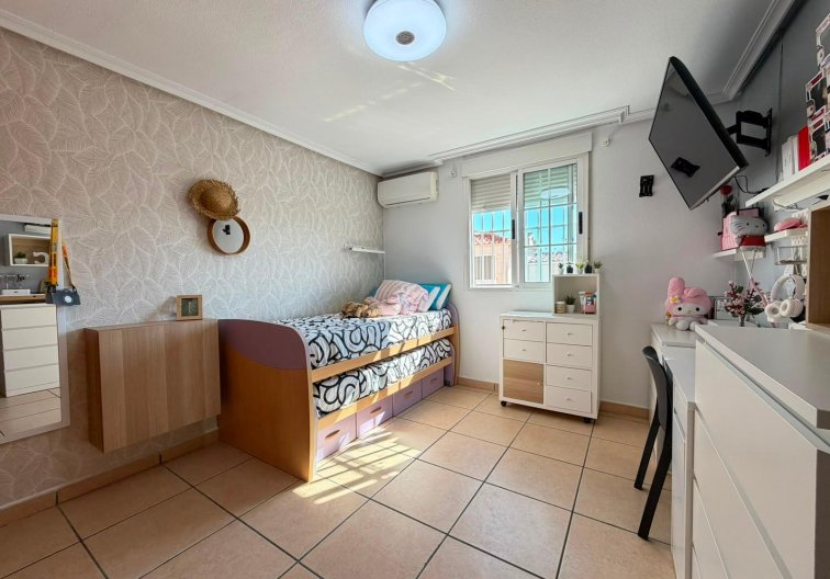 Wiederverkauf - Quad House - Torrevieja - Carrefour