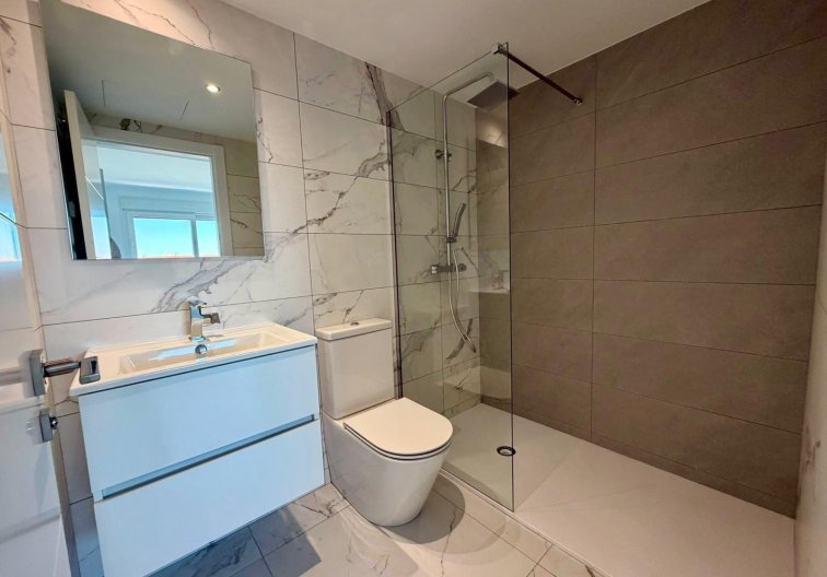Wiederverkauf - Wohnung - Torrevieja - Punta Prima
