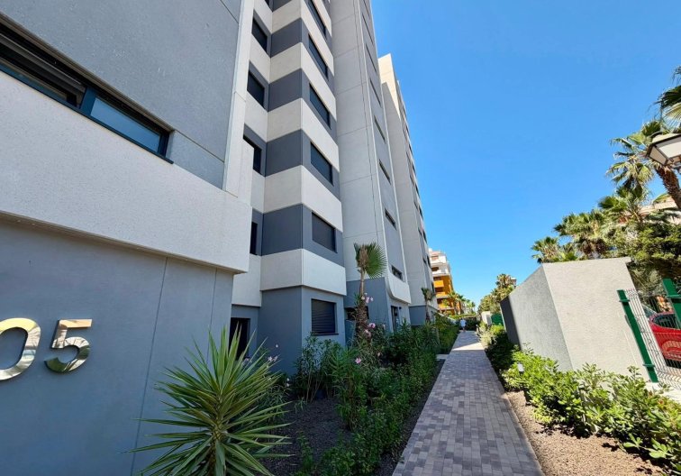Wiederverkauf - Wohnung - Torrevieja - Punta Prima