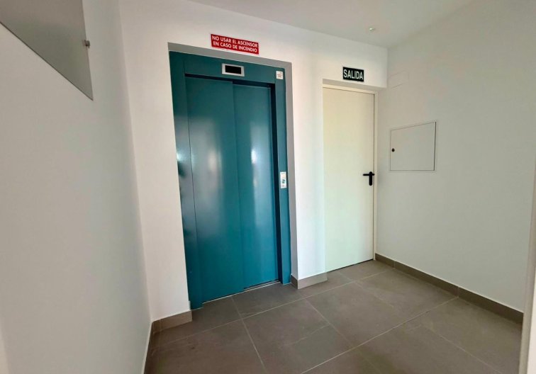 Wiederverkauf - Wohnung - Torrevieja - Punta Prima