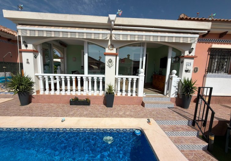 Wiederverkauf - villa - Los Montesinos - Costa Blanca