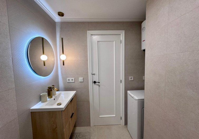 Resale - Apartment - Torrevieja - Habaneras