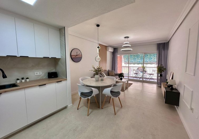 Resale - Apartment - Torrevieja - Habaneras