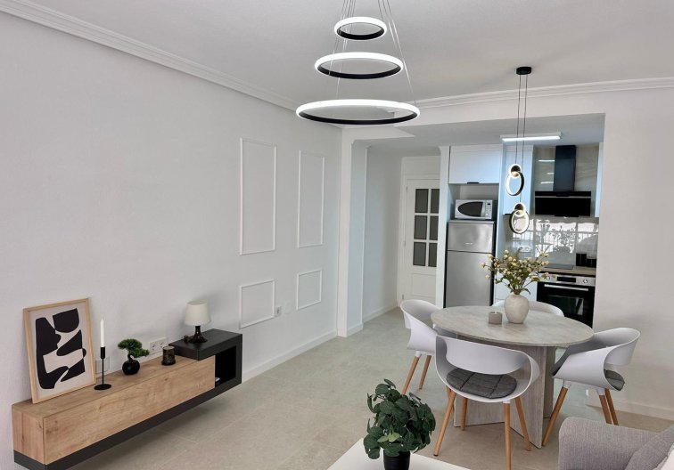 Resale - Apartment - Torrevieja - Habaneras