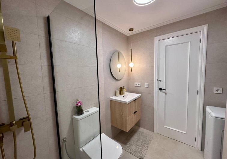 Resale - Apartment - Torrevieja - Habaneras