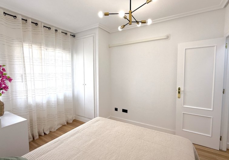 Segunda mano - Apartamento  - Torrevieja - Costa Blanca